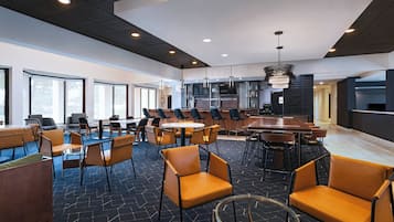 Daily cooked-to-order breakfast for a fee