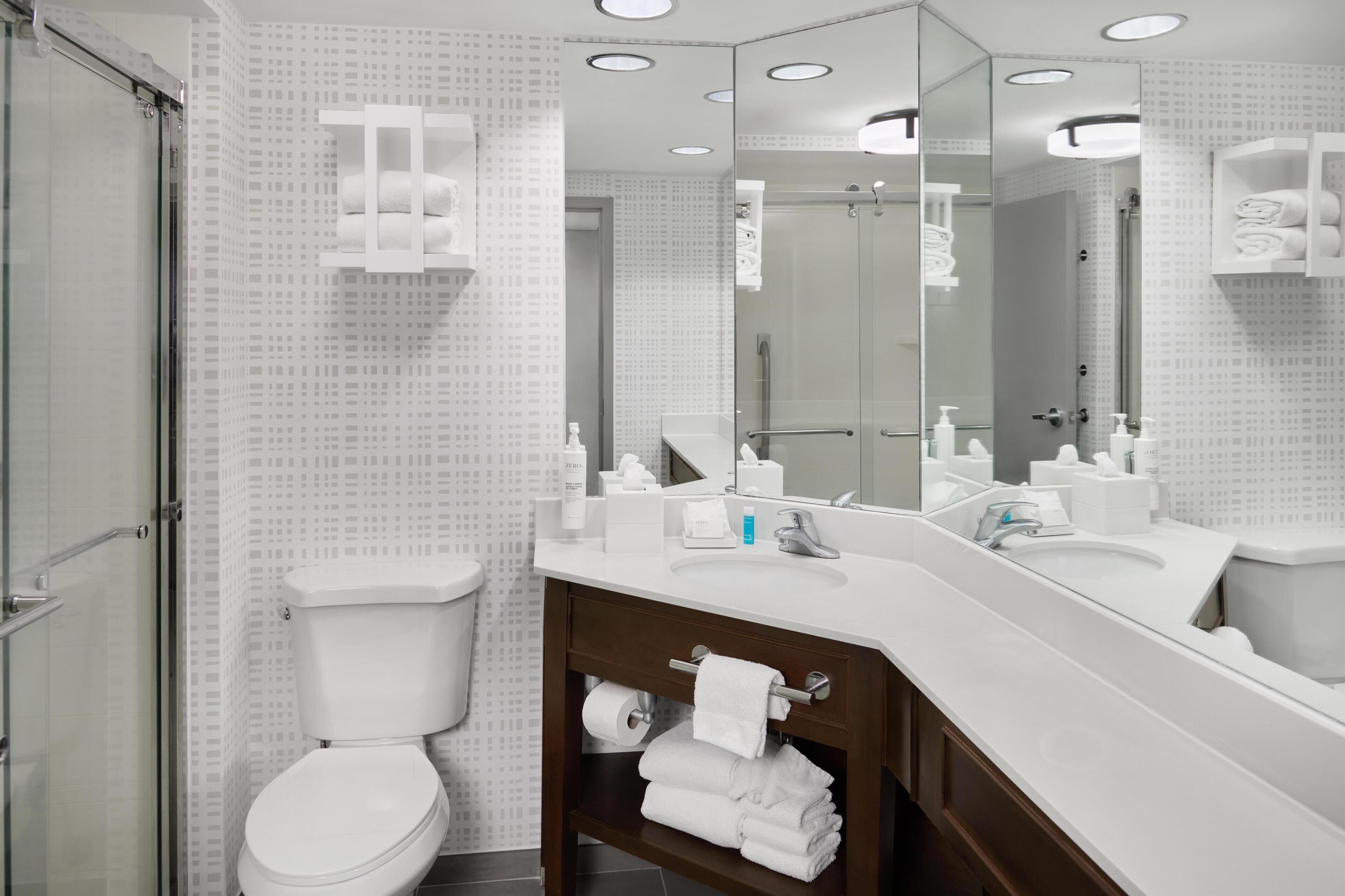 Bathtub, hair dryer, towels