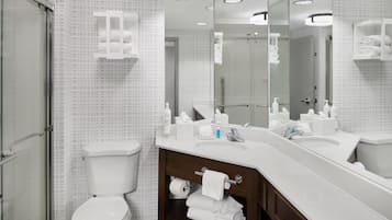 Bathtub, hair dryer, towels
