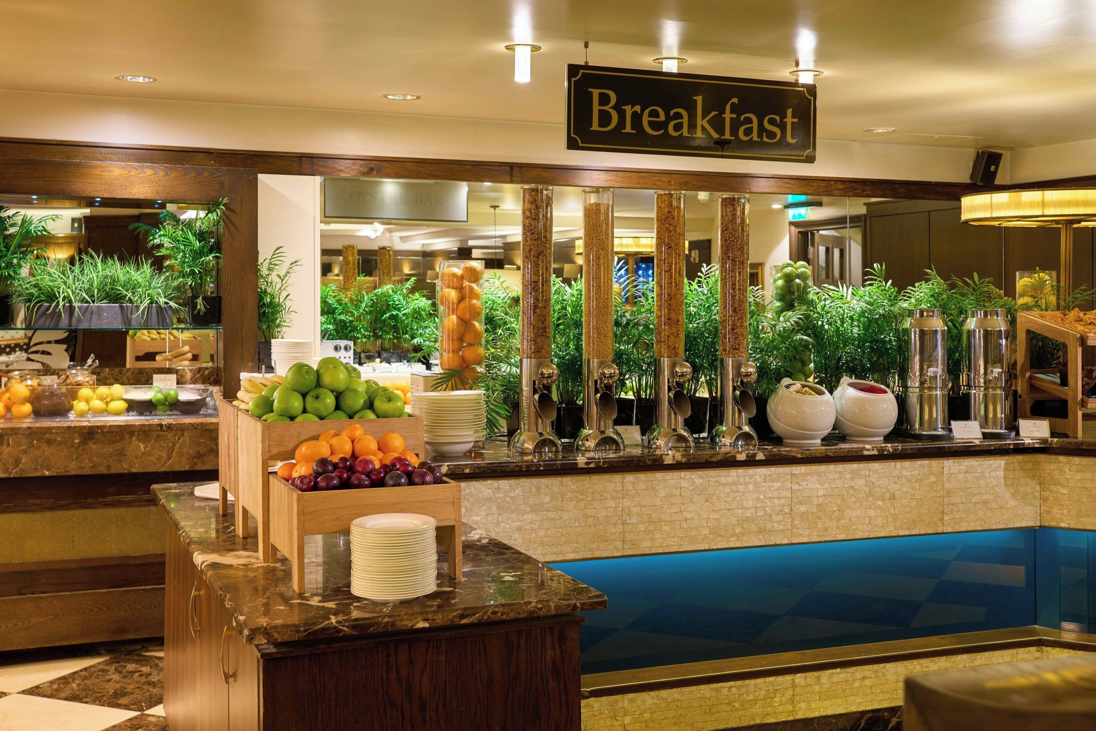 daily full breakfast (eur 30 per person)