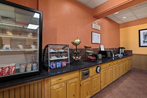 Free daily continental breakfast