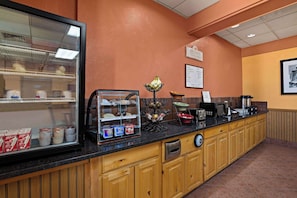 Free daily continental breakfast