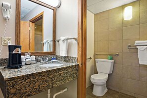 Room, 1 King Bed, Accessible, Non Smoking | In-room safe, desk, blackout drapes, soundproofing - Rodeway Inn McPherson East (McPherson)