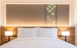 Minibar, in-room safe, blackout drapes, free WiFi