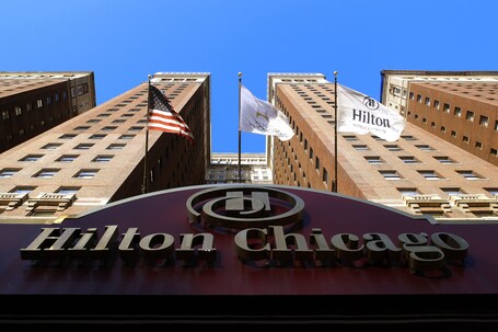 Hilton Chicago - Image 34