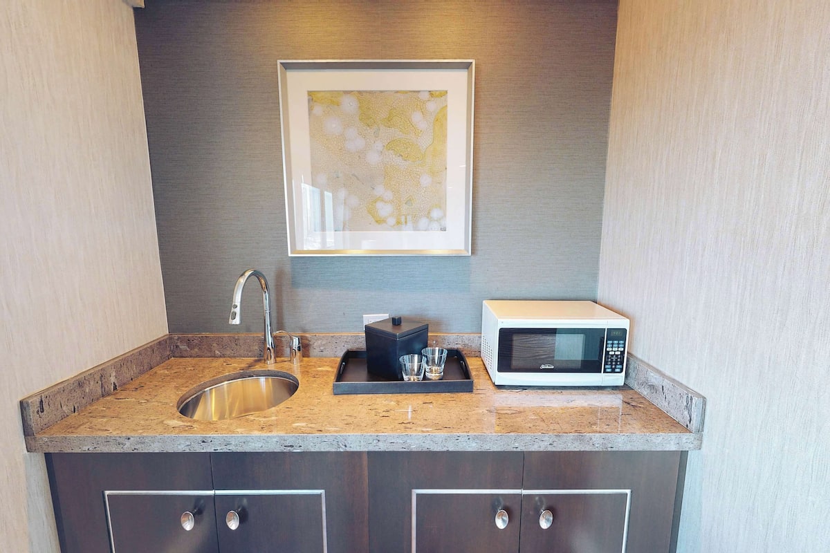 suite, 1 king bed | 1 bedroom, premium bedding, pillow-top beds, in-room safe