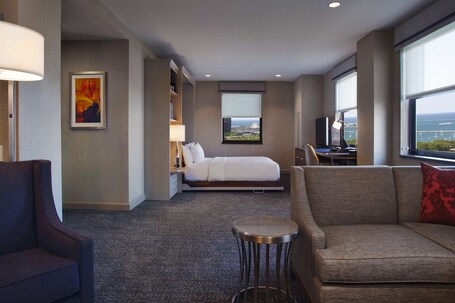 Hilton Chicago - Image 30