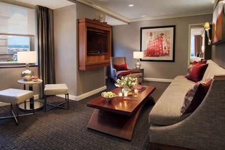 Hilton Chicago - Image 55