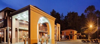 MHO Inn & Suites