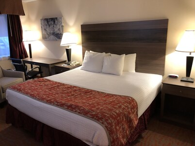 MHO Inn & Suites