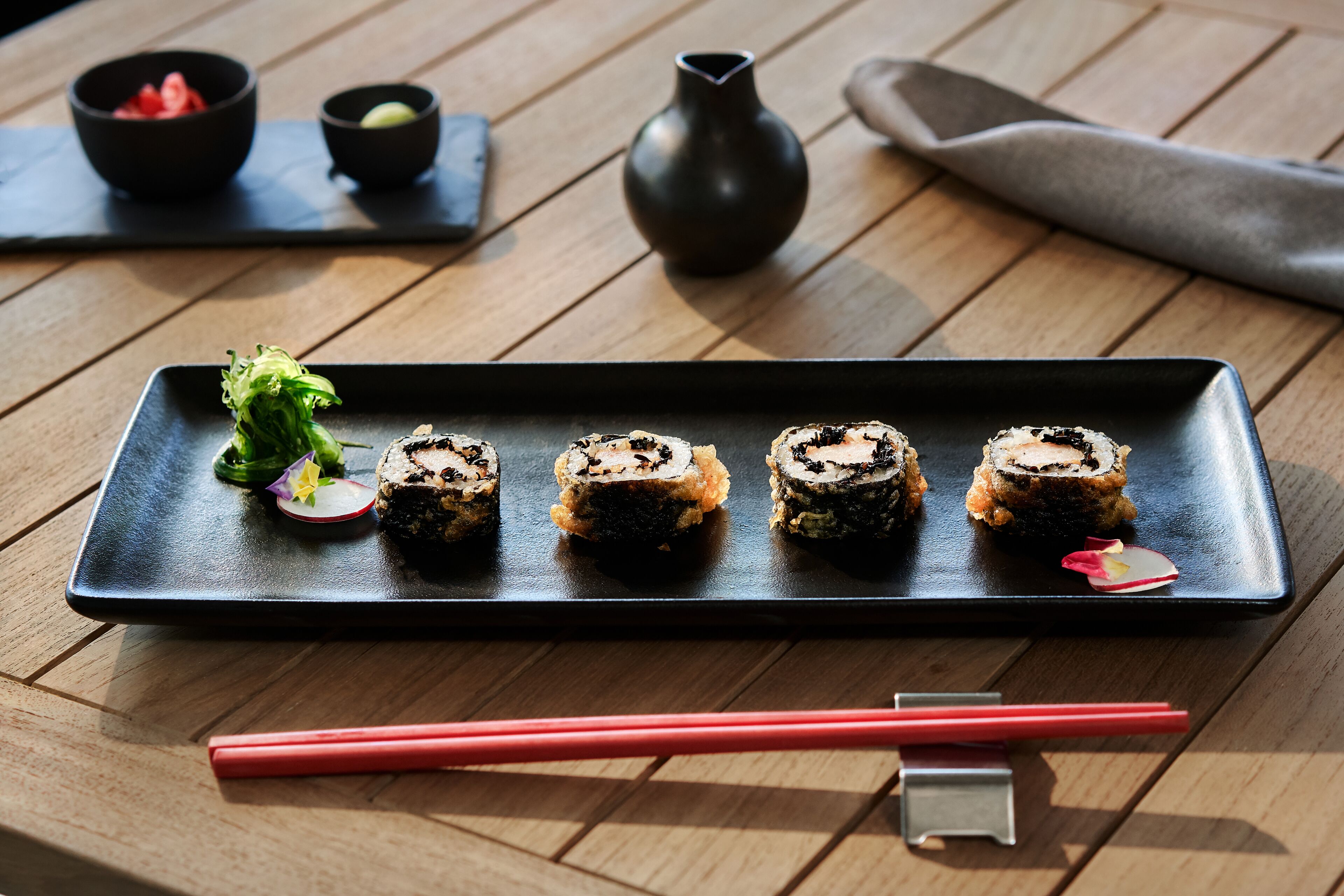 4 restaurants, breakfast, lunch, dinner served; Asian cuisine