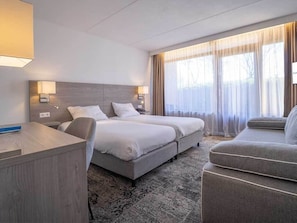 Triple Room | In-room safe, desk, iron/ironing board, rollaway beds