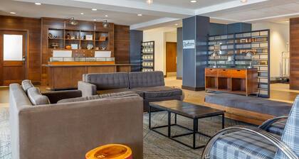 Radisson Hotel Detroit Metro Airport