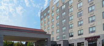 Radisson Hotel Detroit Metro Airport