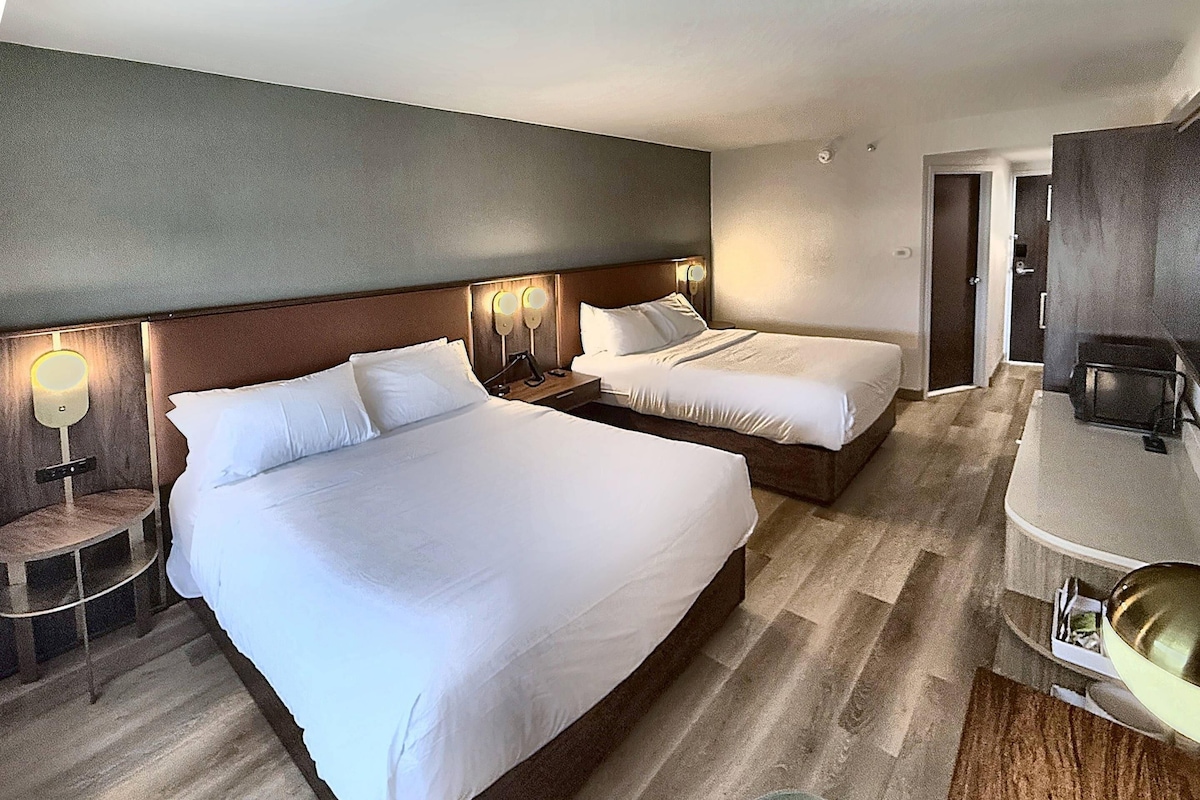 Room, 2 Queen Beds, Non Smoking (Upgrade) | Premium bedding, in-room safe, desk, laptop workspace
