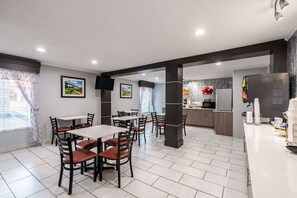 Petit déjeuner buffet compris tous les jours