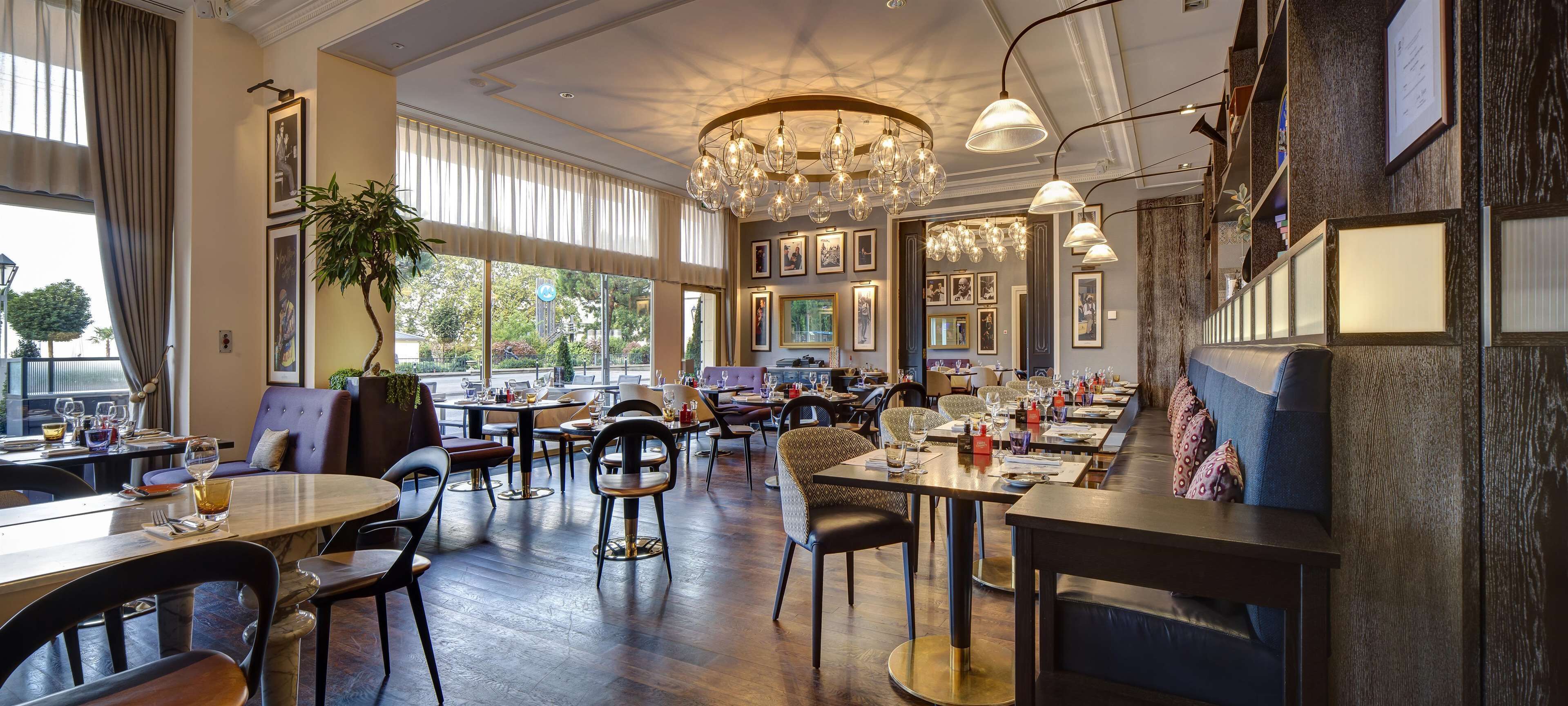 5 restaurants, breakfast, lunch, dinner served; mediterranean cuisine