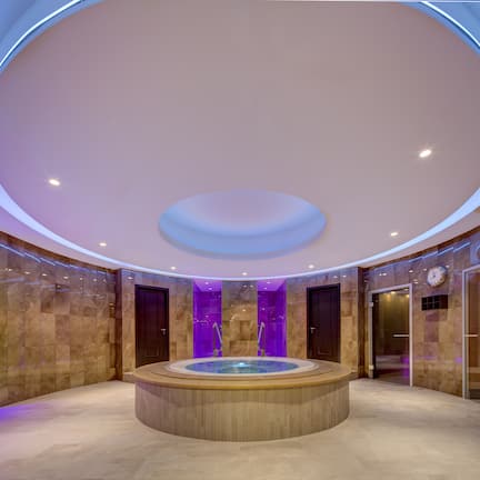 Couples treatment rooms, sauna, hot tub, Turkish bath, body treatments