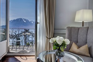 Premium bedding, minibar, in-room safe, desk - Fairmont Le Montreux Palace (Montreux)