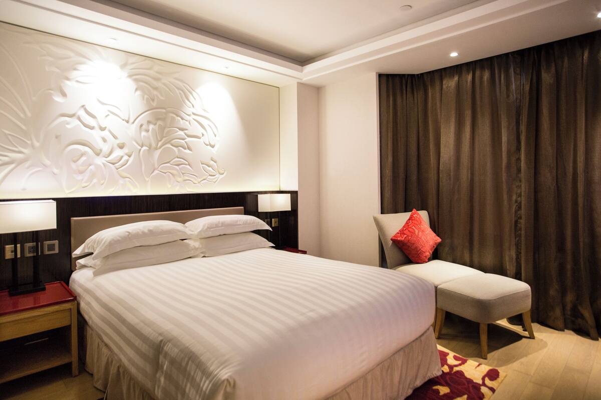 In-room safe, desk, blackout curtains, free WiFi