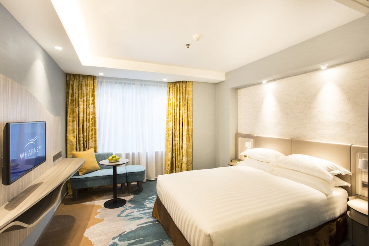 Premier Ocean with Double Bed | In-room safe, desk, blackout curtains, free WiFi