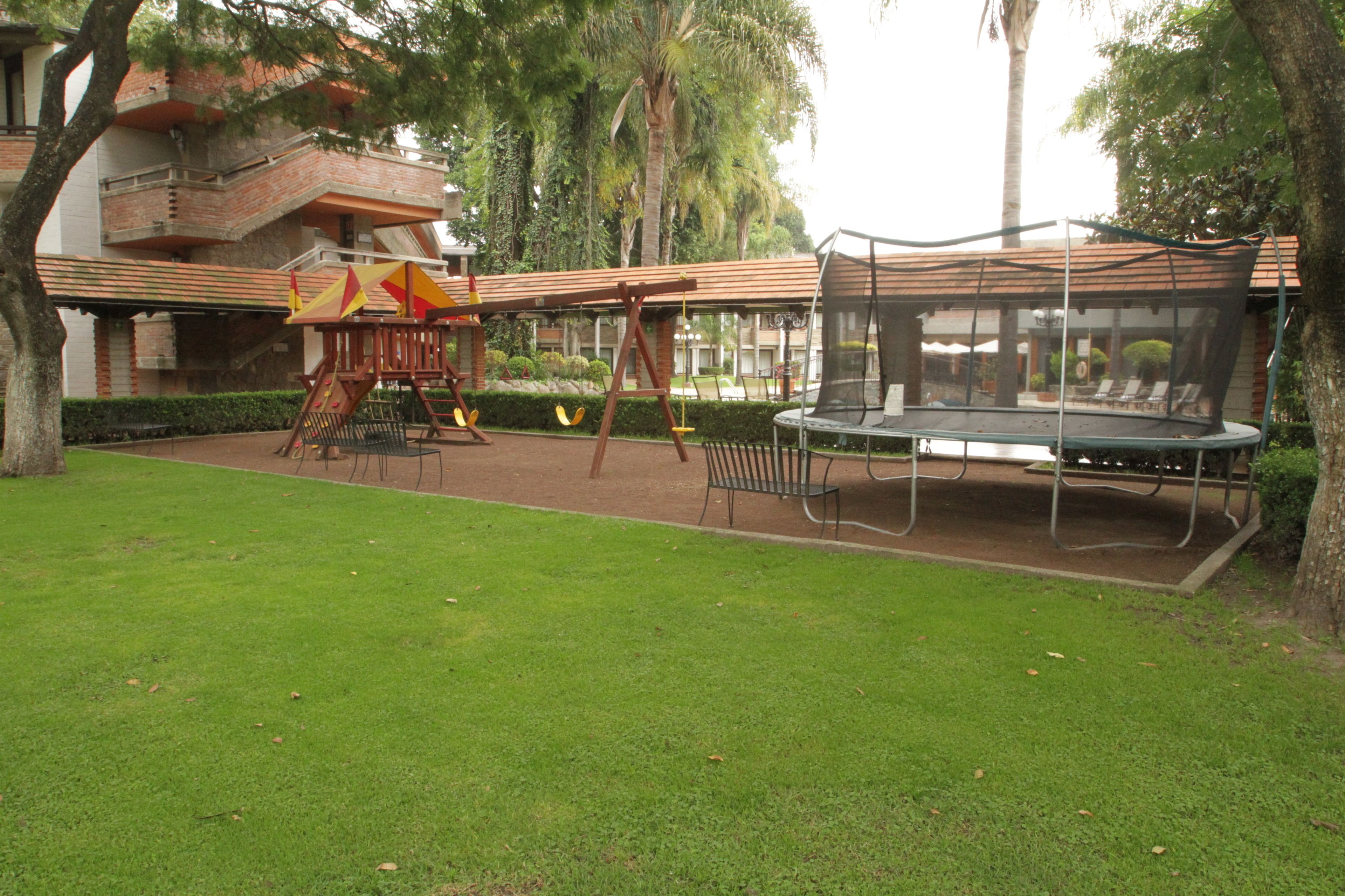 Zona de juegos infantil al aire libre