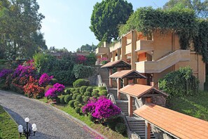 Habitación, 2 camas dobles, vistas al jardín | Vistas al jardín