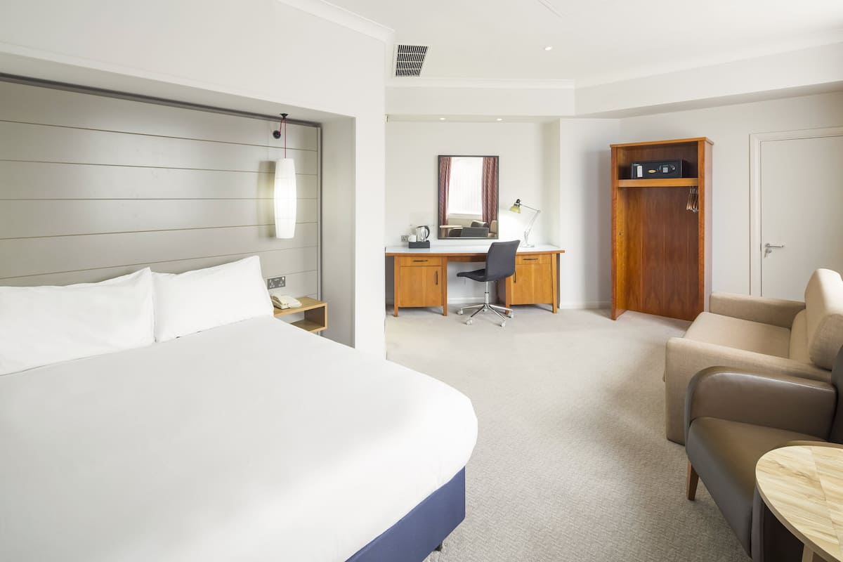 1 bedroom, in-room safe, desk, laptop workspace