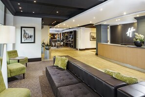 Lobby - Holiday Inn Peterborough West by IHG (Peterborough)