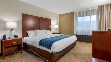 Seterika/papan seterika, katil bayi/kot (percuma)