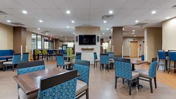 Ilmainen päivittäinen buffetaamiainen