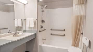 Duschwanne, Komfortbadewanne, kostenlose Toilettenartikel, Haartrockner