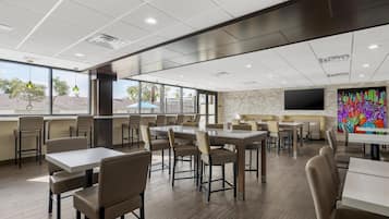 Petit déjeuner buffet compris tous les jours