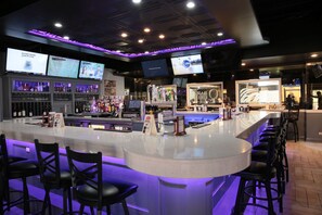 Sports bar - Quality Inn O'Hare Airport (Schiller Park)