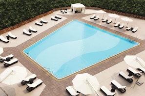 Outdoor pool - Panda Hotel (Tsuen Wan)