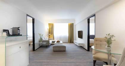 Panda Hotel