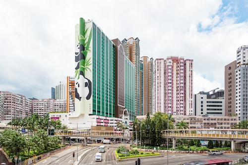 パンダ ホテル (悦来酒店)