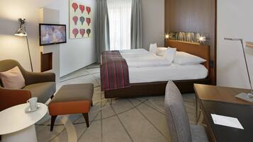 Classic-Zimmer, 1 King-Bett | Hochwertige Bettwaren, Minibar, Zimmersafe, Schreibtisch