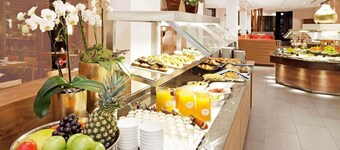 明斯特阿湖瑞享酒店