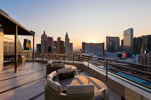 Stay Well MGM Patio Suite | Terrace/patio