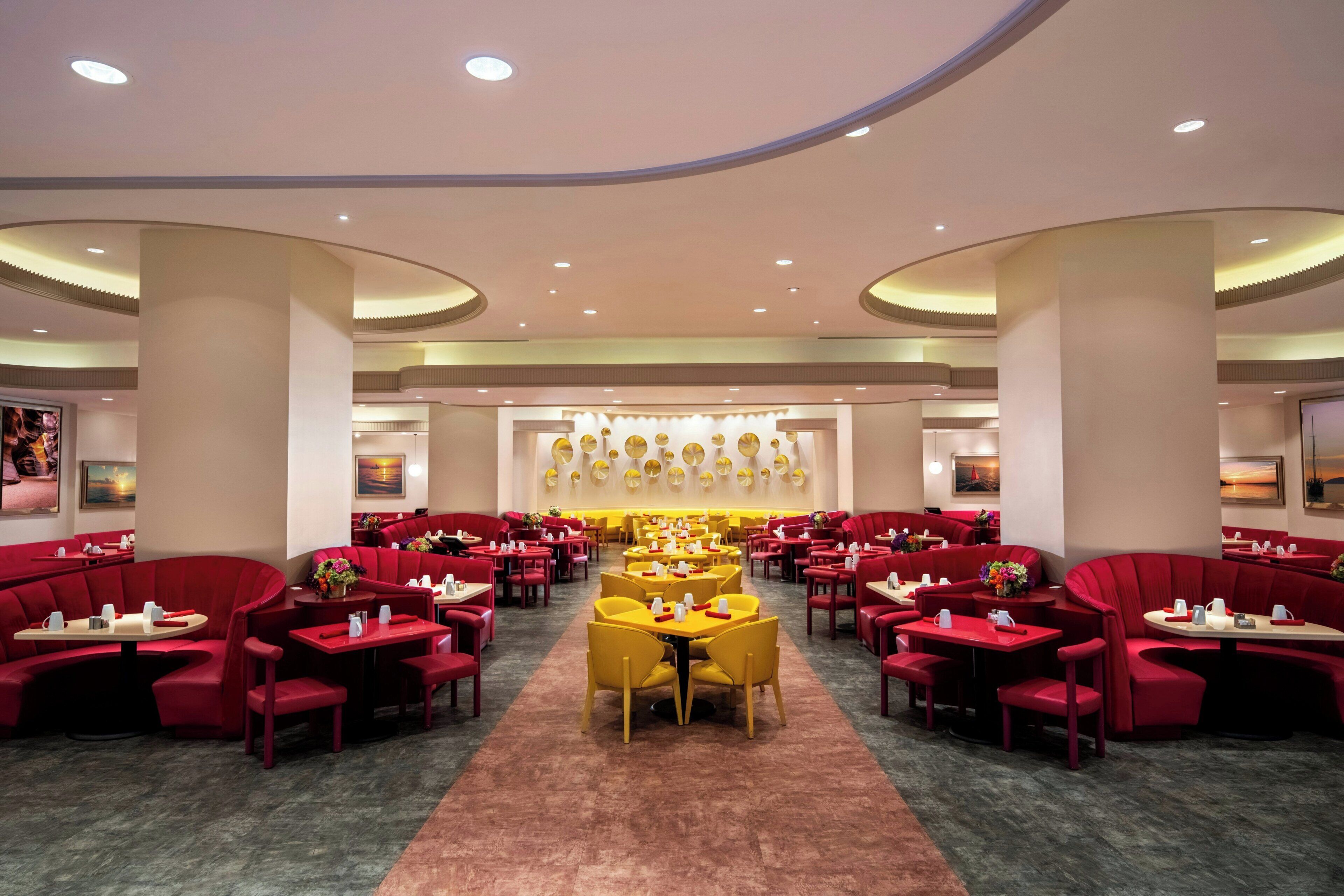 15 Restaurants; Frühstück, Mittagessen und Abendessen werden serviert