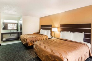 Individually decorated, individually furnished, desk, laptop workspace - Quality Inn South Boston - Danville East (South Boston)