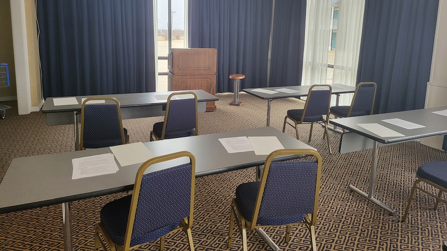 Blue Ribbon Inn and Suites