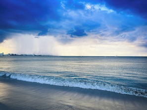 Beach nearby - Canario Boutique Hotel (San Juan)