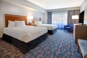 1 bedroom, in-room safe, desk, soundproofing - Embassy Suites by Hilton Chicago O'Hare Rosemont (Rosemont)