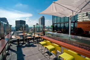 3 bars, bar sur le toit