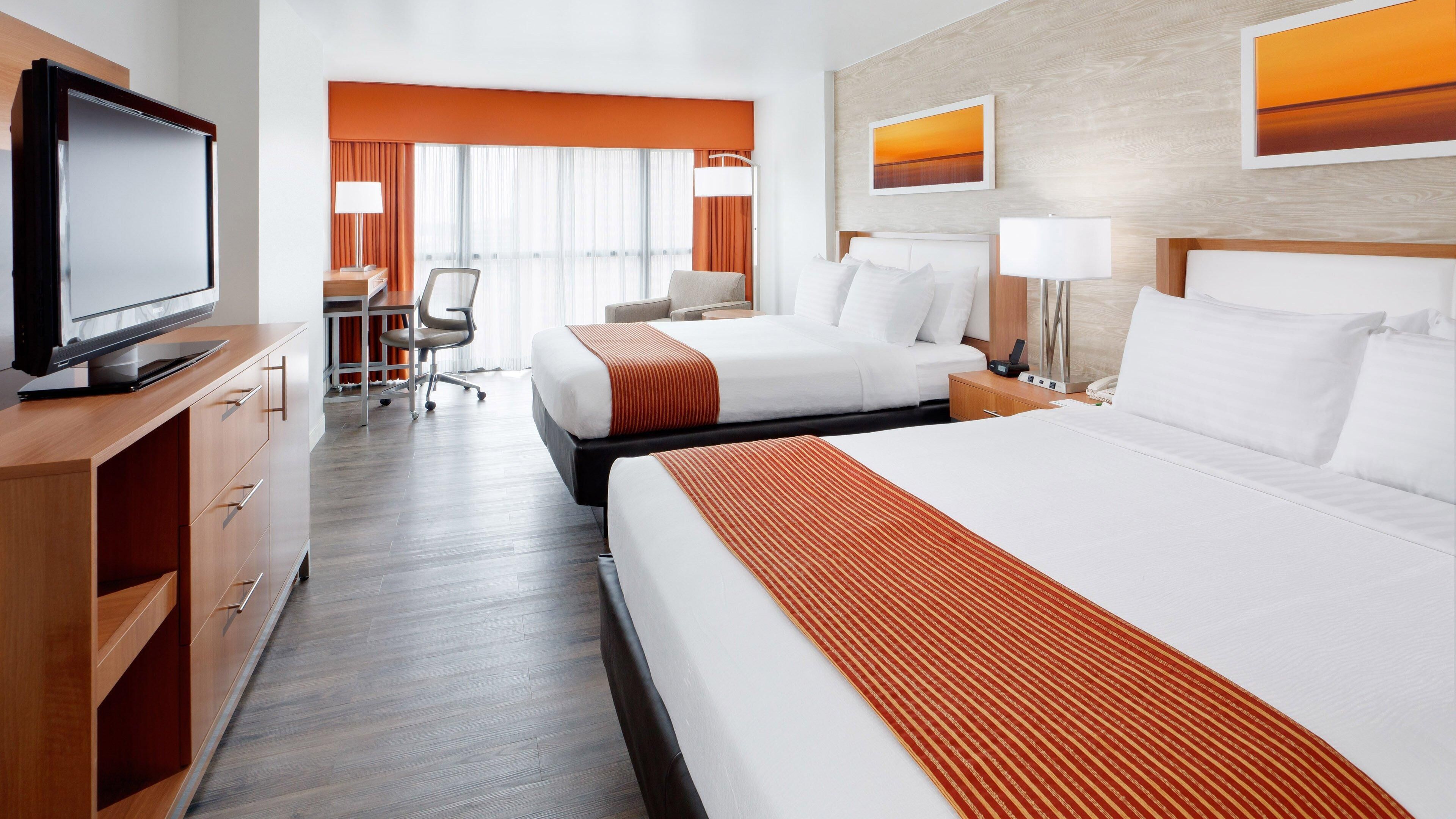 Ropa de cama de alta calidad, escritorio y cortinas blackout 