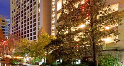 Holiday Inn San Antonio - Riverwalk by IHG