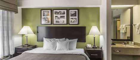 Individually furnished, desk, iron/ironing board, free WiFi