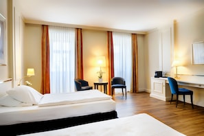 Executive Twin Room | In-room safe, desk, blackout drapes, iron/ironing board